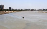 A picture taken on May 1, 2023, shows the drop in the water levels at the Tigris River in Baghdad. (Photo by AHMAD AL-RUBAYE / AFP) (Photo by AHMAD AL-RUBAYE/AFP via Getty Images)